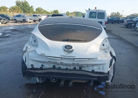 2017 Hyundai Veloster из США, поврежденный, VIN KMHTC6AD2HU312538